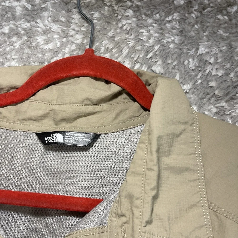 The North Face Men Performance Brown XL Button Shirt Fishing Hiking Vented Nylon